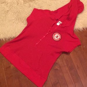 Louisville Cardinals short sleeve hooded top